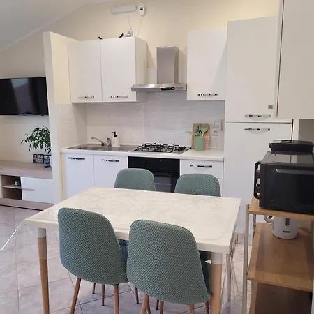 Apartment Bella 2 *